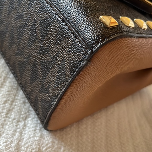 Michael Kors Studded  bag NWOT - Picture 5 of 9